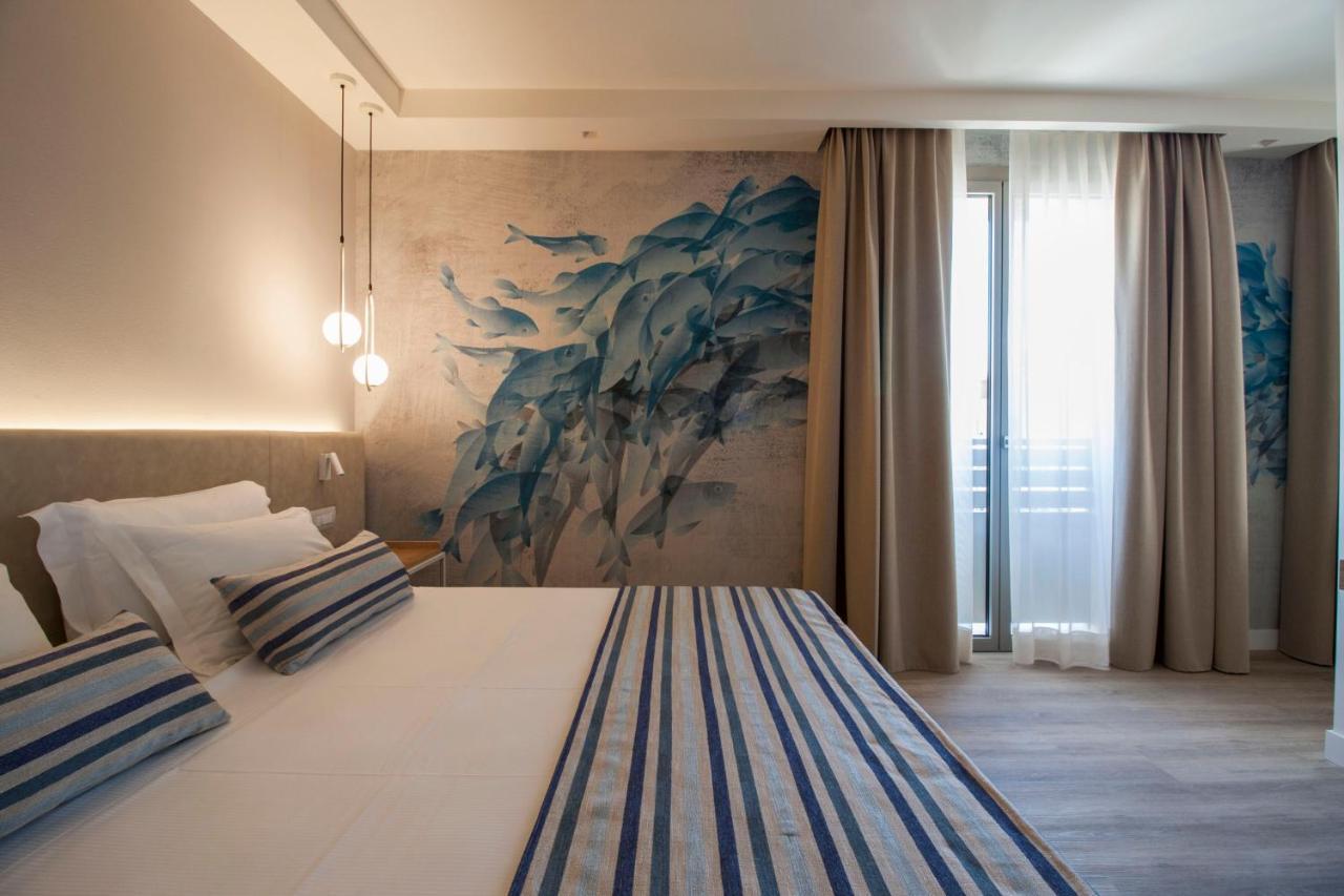 Aqua Boutique Hotel カスティリオーネ・デッラ・ペスカーイア エクステリア 写真