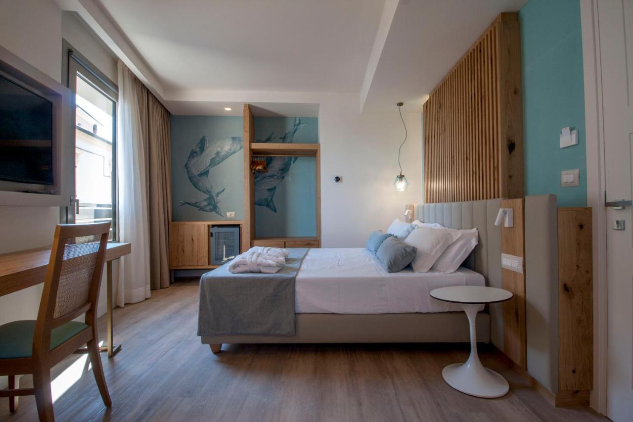 Aqua Boutique Hotel カスティリオーネ・デッラ・ペスカーイア エクステリア 写真