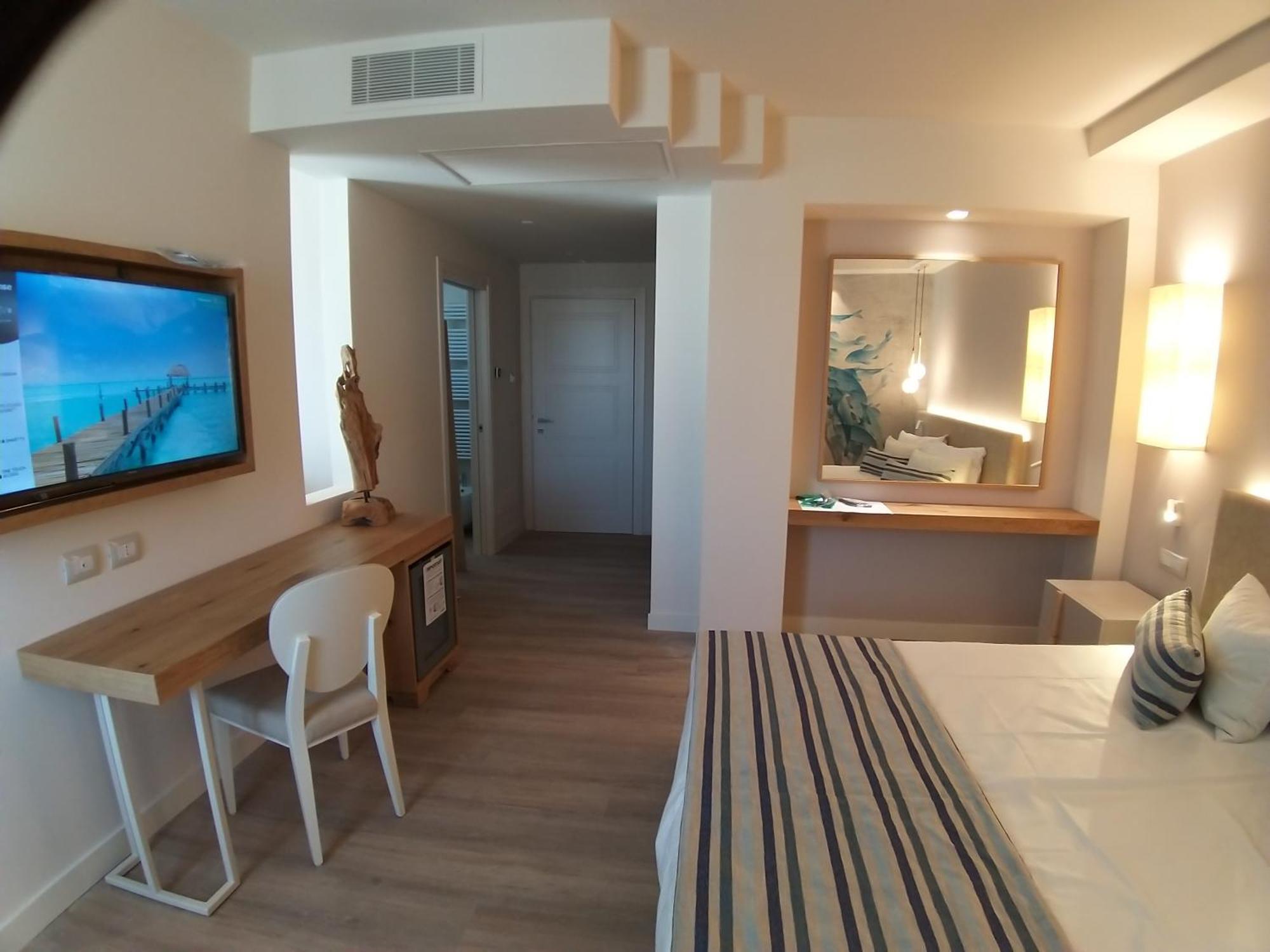 Aqua Boutique Hotel カスティリオーネ・デッラ・ペスカーイア エクステリア 写真