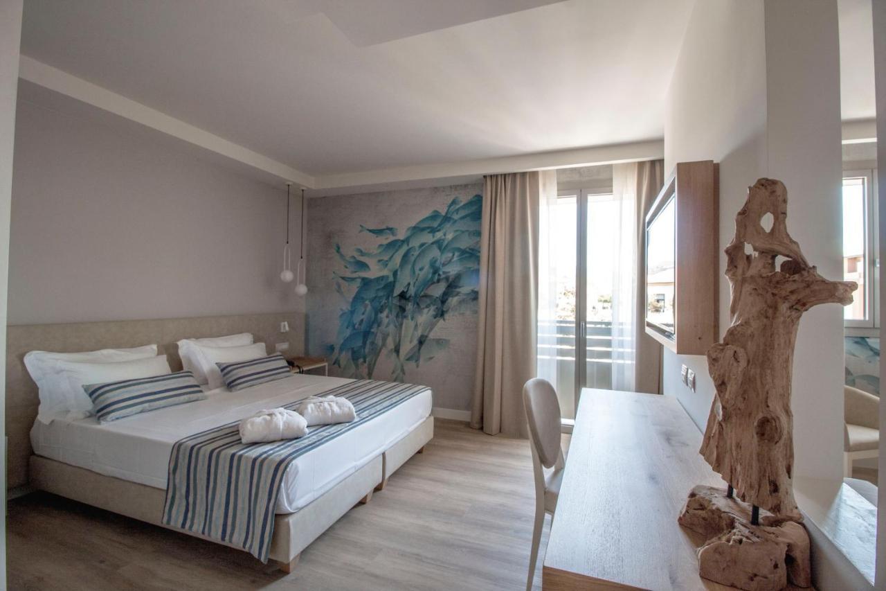Aqua Boutique Hotel カスティリオーネ・デッラ・ペスカーイア エクステリア 写真